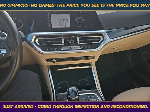 Used 2021 BMW 330i Sedan w/ Convenience Package RWD image 18