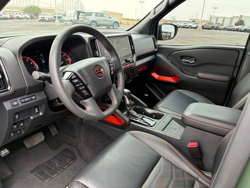 Certified 2025 Nissan Frontier PRO-4X w/ Pro Premium Package AWD/4WD image 12