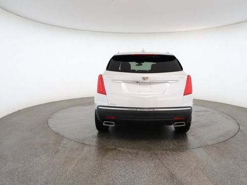Used 2017 Cadillac XT5 Luxury w/ Driver Awareness Package image 14
