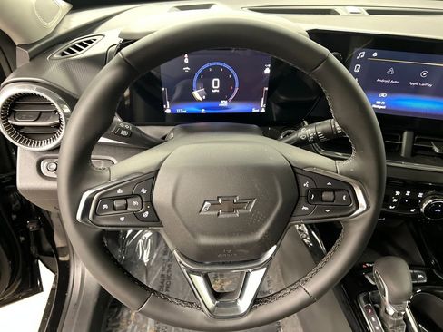 New 2026 Chevrolet Trax ACTIV w/ Sunroof Package image 18