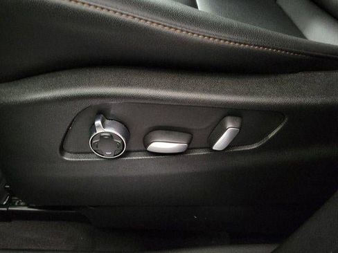 Certified 2023 Cadillac XT4 Sport FWD image 12