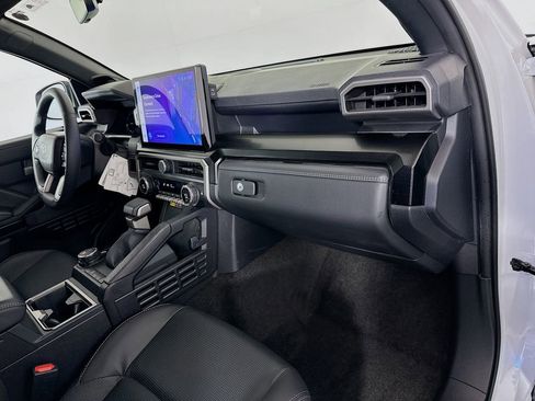 Used 2025 Toyota 4Runner Limited image 29