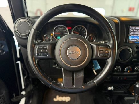 Used 2015 Jeep Wrangler Sport w/ Quick Order Package 24S AWD/4WD image 21