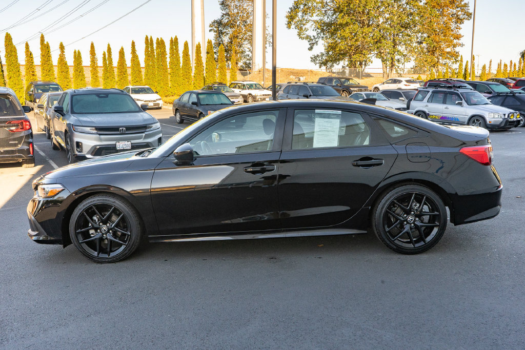Used 2024 Honda Civic Sport image 8
