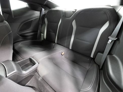 Used 2018 Chevrolet Camaro LT image 5