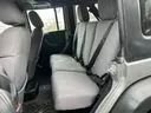 Used 2014 Jeep Wrangler Unlimited Sport image 10