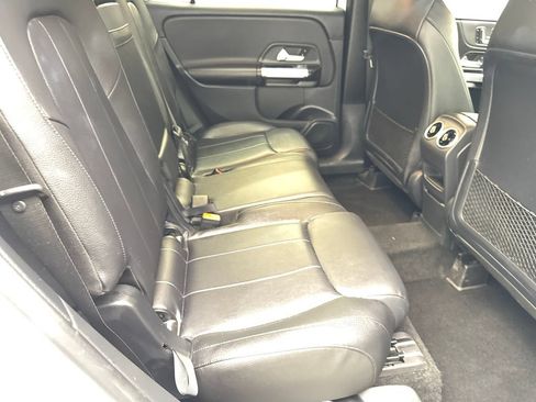 Used 2023 Mercedes-Benz GLB 250 4MATIC image 42