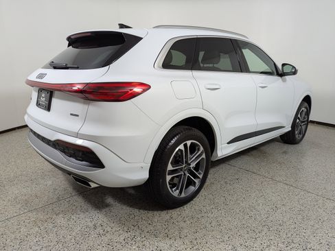 New 2025 Audi Q5 Premium image 7