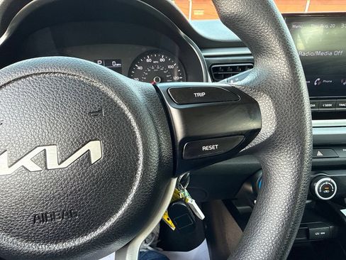 Used 2022 Kia Rio LX FWD image 28