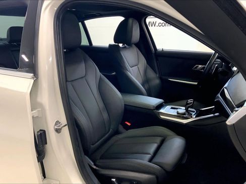 Used 2019 BMW 330i xDrive Sedan w/ Convenience Package image 8