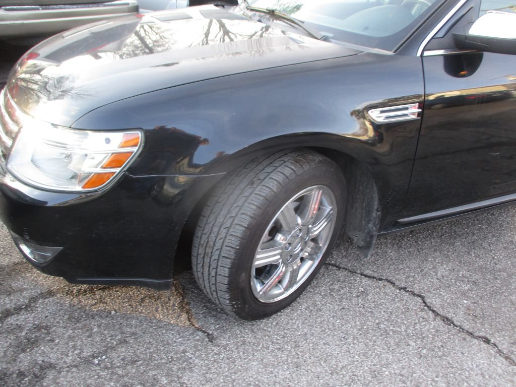 Used 2009 Ford Taurus Limited AWD/4WD image 15
