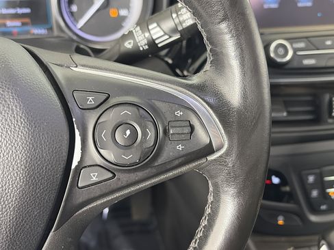 Used 2019 Buick Envision Essence image 29