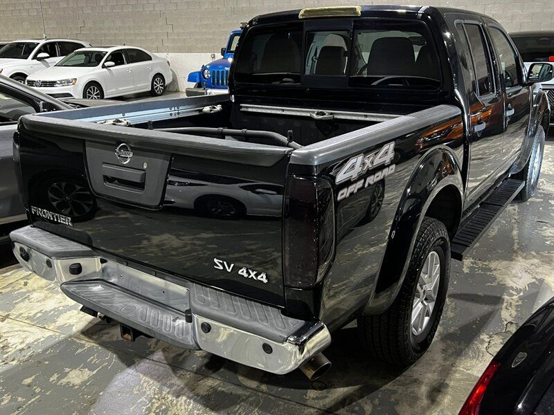 Used 2014 Nissan Frontier SV w/ SV Value Truck Package AWD/4WD image 7