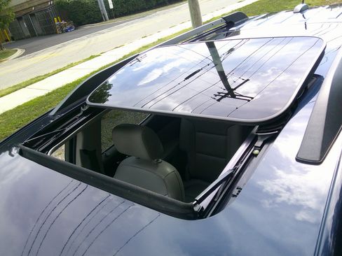 Used 2017 GMC Acadia SLT image 36