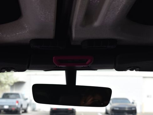 Used 2022 Jeep Wrangler Unlimited Rubicon w/ Cold Weather Group image 31