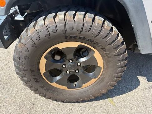 Used 2017 Jeep Wrangler Unlimited Rubicon AWD/4WD image 13