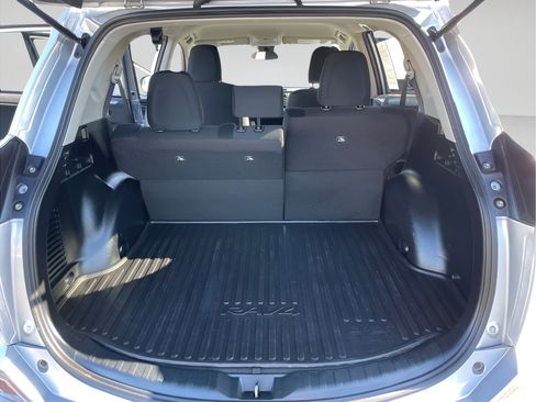 Used 2018 Toyota RAV4 LE w/ All Weather Liner Package AWD/4WD image 14