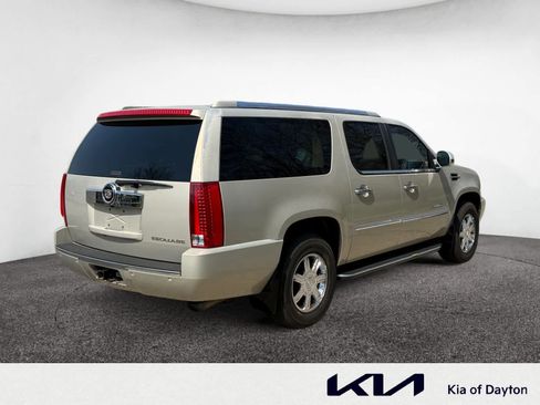 Used 2008 Cadillac Escalade ESV AWD image 5