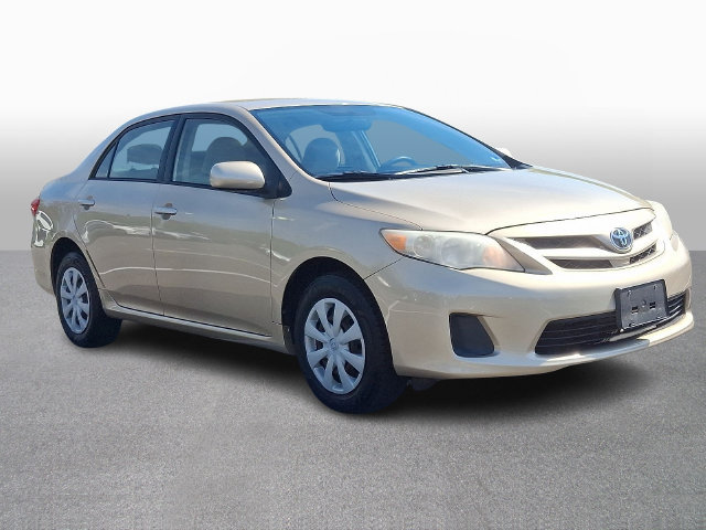 Used 2011 Toyota Corolla LE FWD image 3