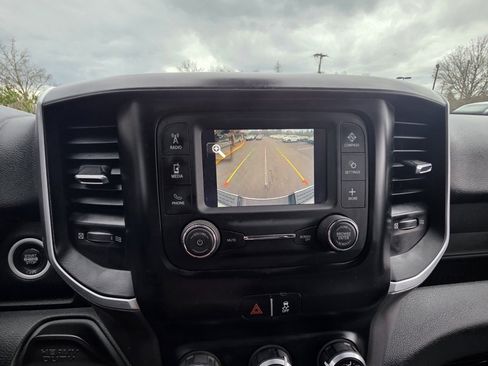 Used 2020 RAM 3500 Big Horn AWD/4WD image 11