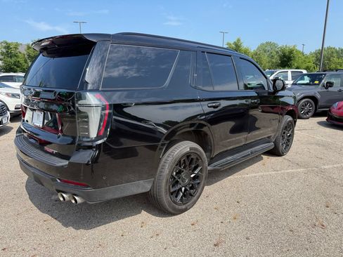 Used 2025 Chevrolet Tahoe RST w/ Comfort Package AWD/4WD image 5