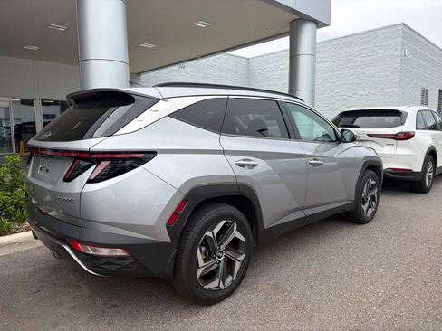 Used 2022 Hyundai Tucson Limited AWD/4WD image 3