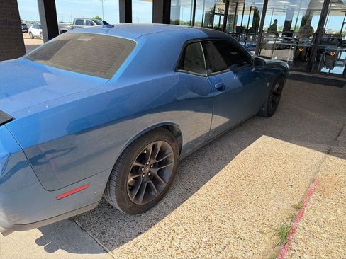 Used 2022 Dodge Challenger R/T Scat Pack RWD image 5