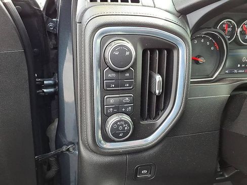 Used 2019 Chevrolet Silverado 1500 RST AWD/4WD image 13