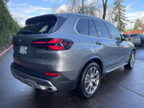Used 2025 BMW X5 xDrive40i image 4