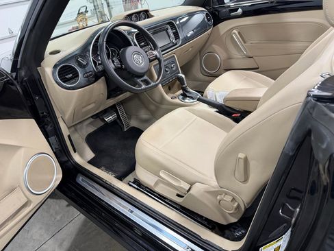 Used 2014 Volkswagen Beetle R-Line image 28