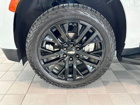 Used 2023 Chevrolet Tahoe LT w/ LT Signature Package AWD/4WD image 44