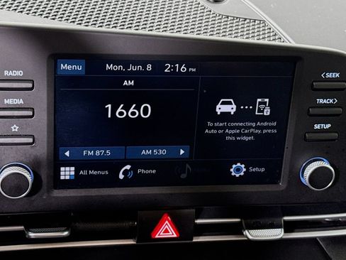 Certified 2023 Hyundai Elantra SE FWD image 7