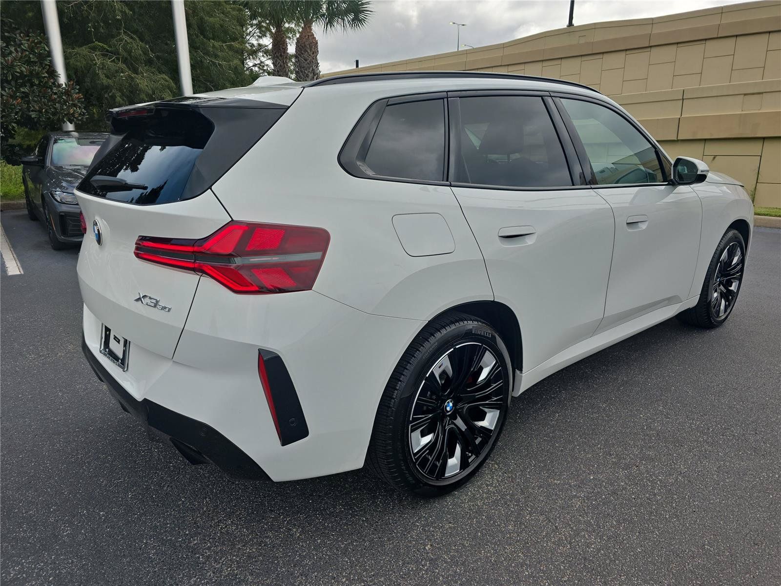 Certified 2026 BMW X3 xDrive30i w/ M Sport Package AWD/4WD image 3