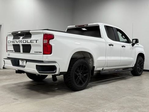 Used 2020 Chevrolet Silverado 1500 Custom w/ Rally Edition image 13