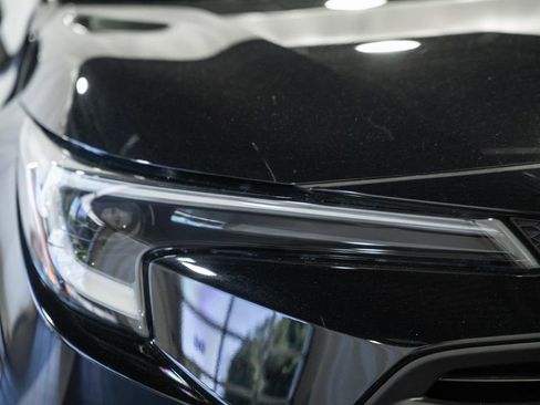 Used 2025 Toyota Corolla LE FWD image 11