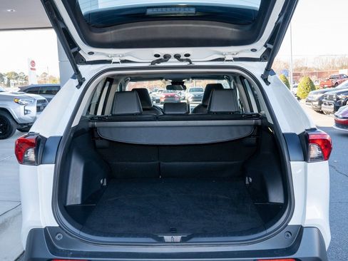 Certified 2025 Toyota RAV4 XLE Premium image 5