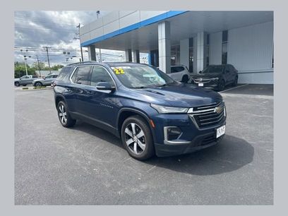 Used 2022 Chevrolet Traverse LT w/ LT Premium Package