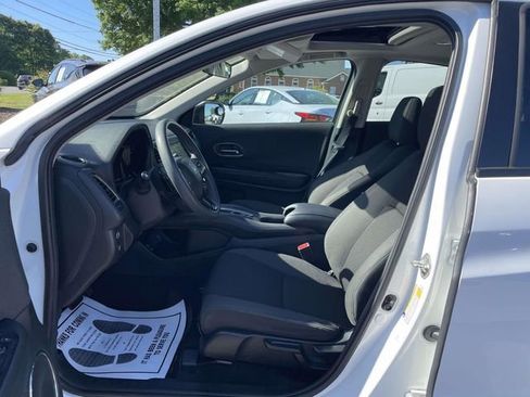 Used 2019 Honda HR-V EX image 16