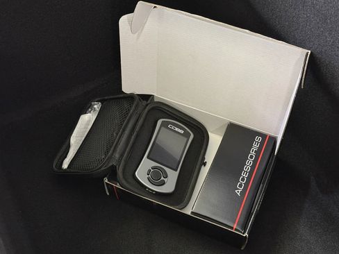 Used 2017 Porsche 911 Turbo S image 59