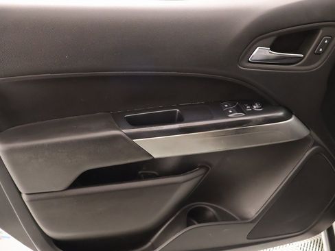 Used 2022 Chevrolet Colorado LT w/ Fleet Safety Package image 14