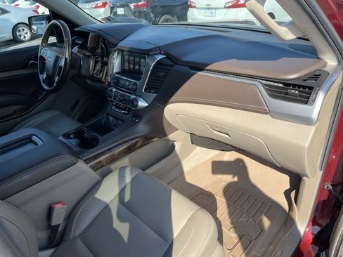 Used 2019 Chevrolet Tahoe LT w/ Luxury Package image 14