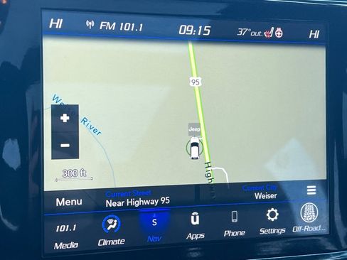 Used 2021 Jeep Grand Cherokee Limited w/ Luxury Group II image 19