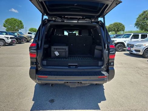 Used 2025 Toyota 4Runner TRD Off-Road Premium w/ Tow Technology Package AWD/4WD image 13