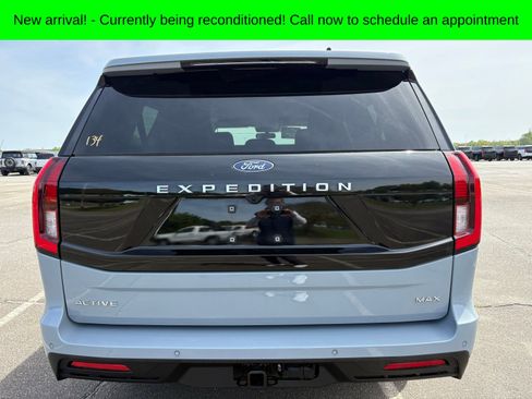 Used 2025 Ford Expedition Max Active image 4