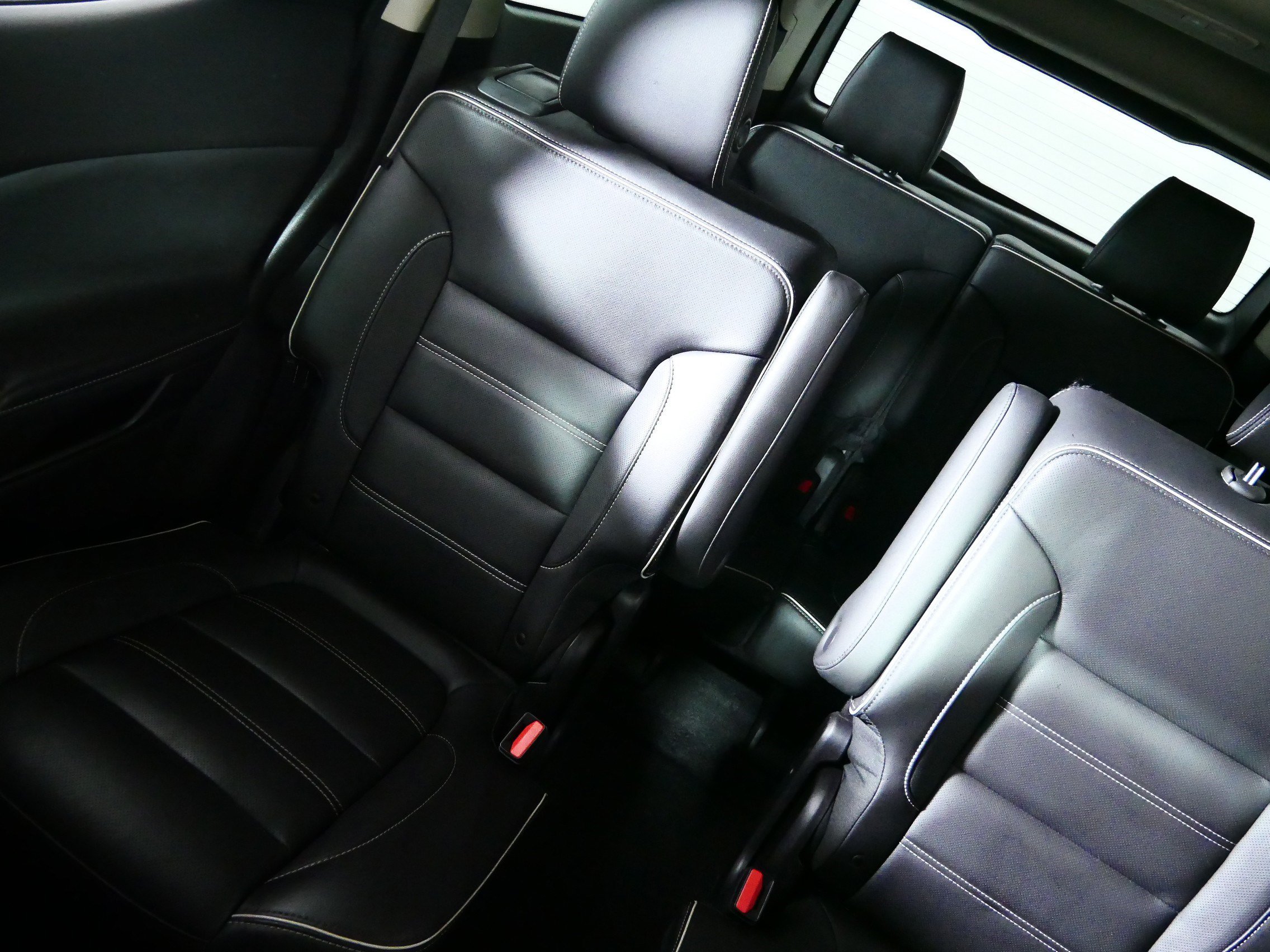 Used 2019 GMC Acadia Denali w/ Technology Package AWD/4WD image 12