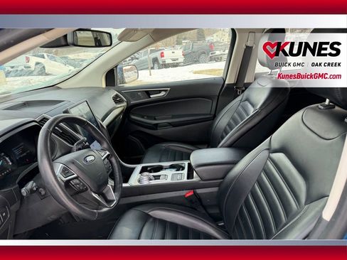 Used 2024 Ford Edge SEL image 11