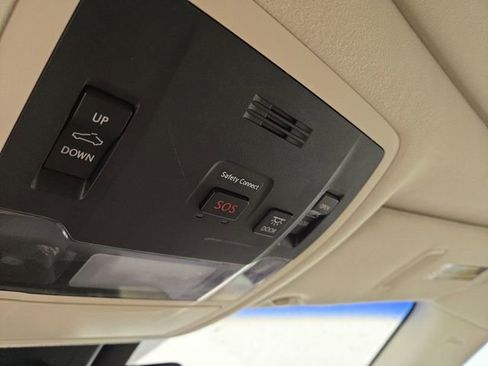 Used 2017 Lexus RX 350 AWD w/ Premium Package image 27