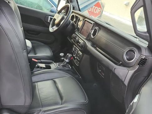 Used 2023 Jeep Wrangler Unlimited Sahara w/ Dual Top Group AWD/4WD image 13