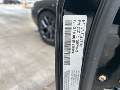 Used 2022 Dodge Challenger R/T w/ Plus Package image 39