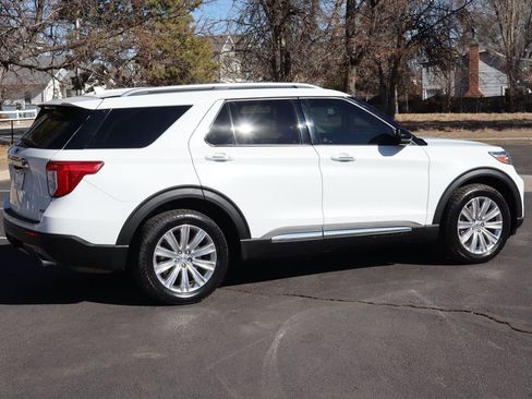 Used 2021 Ford Explorer Limited w/ Hybrid Equipment Group 310A image 4
